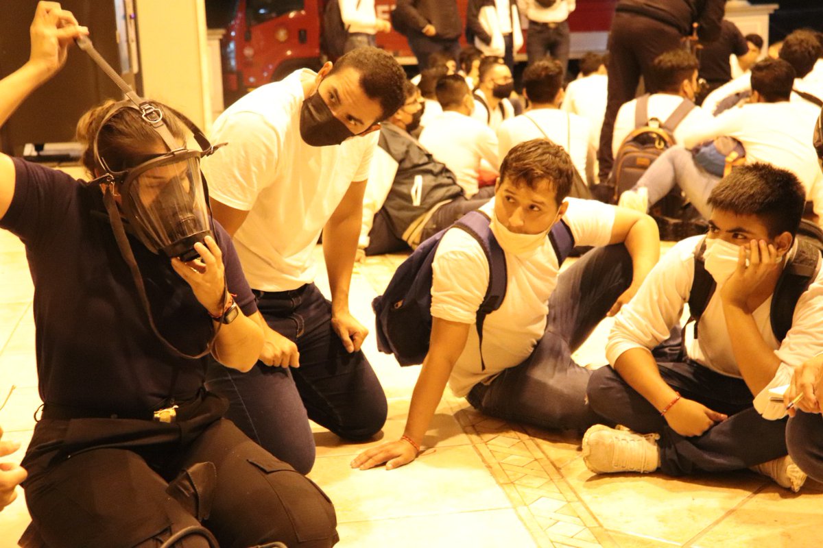 Bomberos Guayaquil tweet media