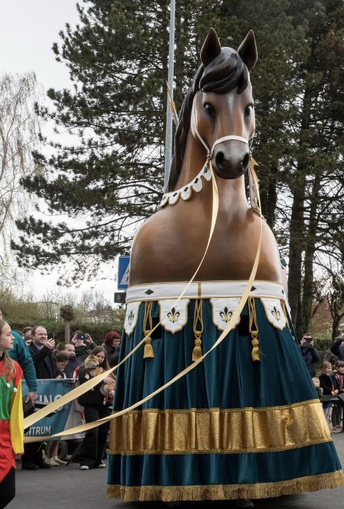 bdmol's tweet image. Geldt die btw-verlaging ook voor dit paard?