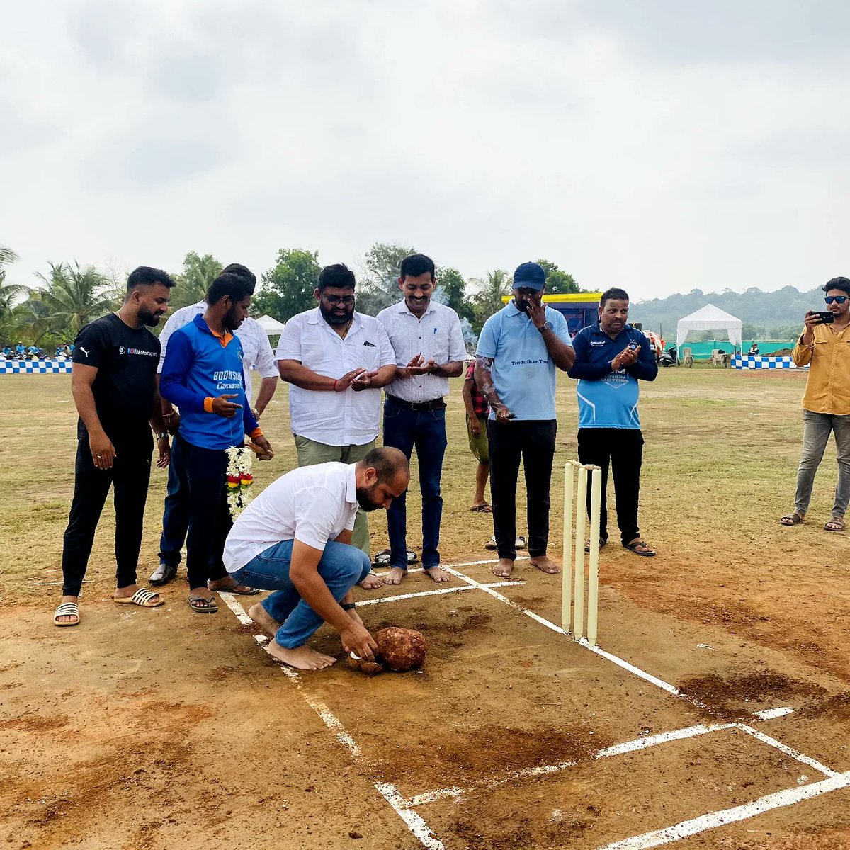 Joshua_De_Souza's tweet image. Inaugurated the #MapusaMunicipal #InterWard Heavy Ball Over Arm #CricketTournament2022 by #BodgeshwarCricketClub. It was an honour to be invited as the #ChiefGuest for this #Tournament. Wishing All the Teams the very best.