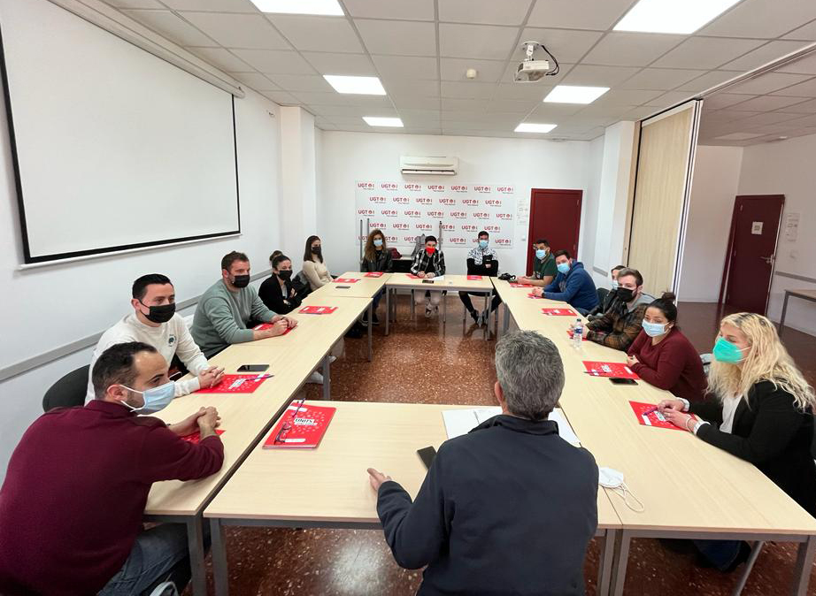 ugtficapv's tweet photo. Jóvenes de UGT FICA PV, se reunen con el fin de planificar su participación en los diferentes ámbitos de la organización. @ArgenteDaniel , Secretario General y @dpinogz , Secretario de Organización de UGT FICA PV, han recalcado la importancia de estos para el sindicato @UGT_FICA https://t.co/NZWJ6efqF0