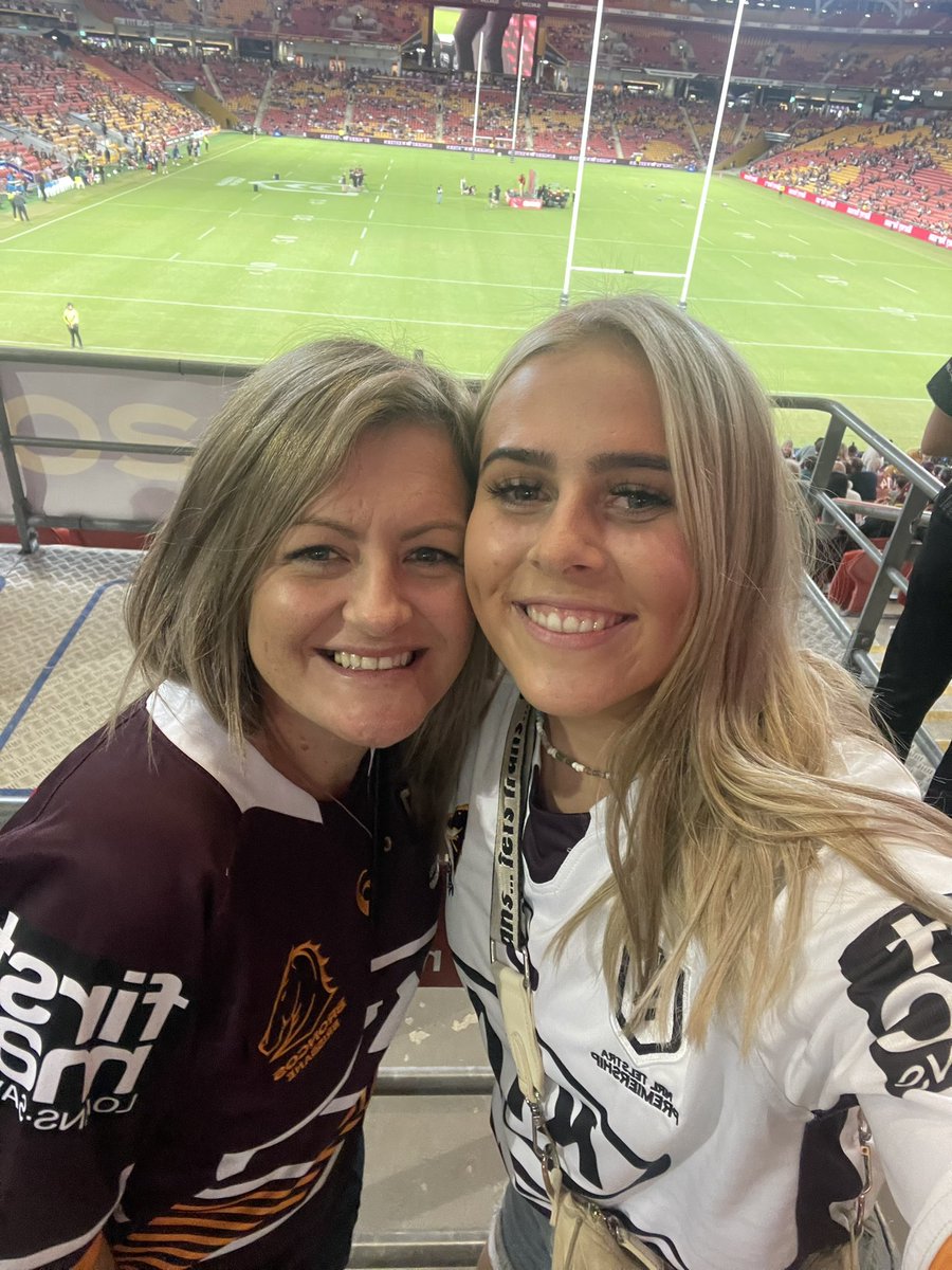 RubyParko's tweet photo. #bronxnation #broncos @brisbanebroncos https://t.co/mvd3EYPMNA
