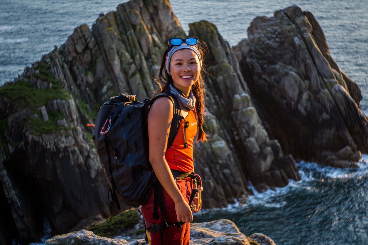 Every now and then you test a bag which doesn’t get a day off. 

This is *THAT* bag - a 38L rucksack by  @expedint which has been with me to Lundy island, Swiss Alps, a glacier in Iceland, climbing in the Peak District and a commuter bay in London 🎒 
myoutdoors.co.uk/packs-bags-rev…