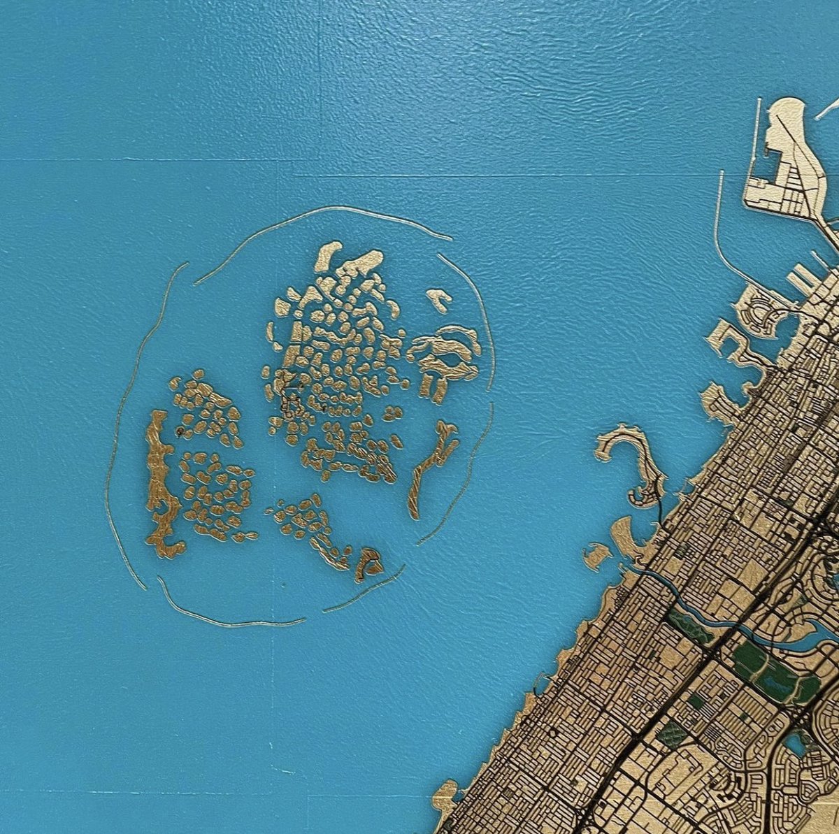 GoldLeafSupply's tweet photo. This stunning depiction of the map of Dubai uses UV treated ink on Hand Gilded Dutch Gold leaf and hasn't it turned out beautifully? 😍  

We are in awe of the detail on this piece, amazing work @ewandavideason 👏  

Make sure to head over to their page and drop them a follow! https://t.co/N3wN5OnjNl