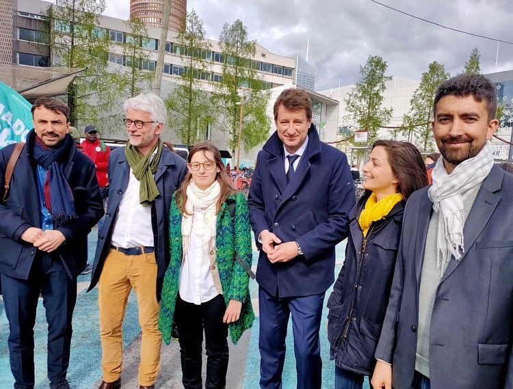 YJadot69's tweet photo. Dernier jour de campagne à #Lyon pour @yjadot ☺️

➡️ Entouré de nos élus @brunobernard_fr et @Gregorydoucet 

🗳Et avec nos candidat•es @hub_laferriere @MC_Garin @SophiaPopoff et @BBadouard 👌🏼

#Jadot2022 #FaireFace #election2022 https://t.co/baXNDPWC3r