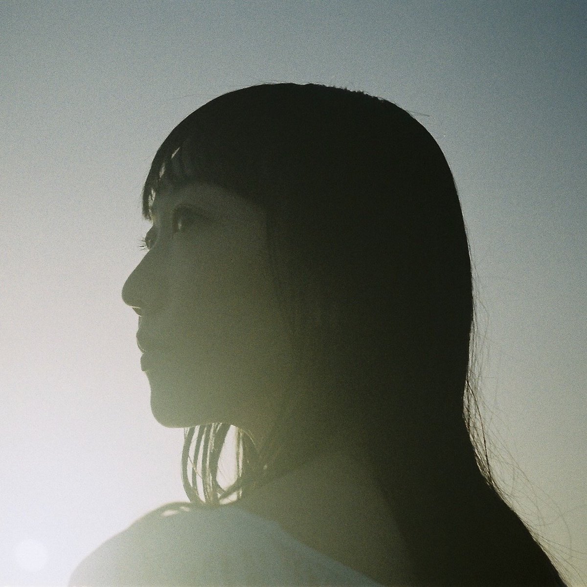 Sakura Kudo、物語の中を漂うような1st EP『Light Breathes』リリース。表題曲MV公開 - uroros.net/newrelease/150…

※saki nakanoとのコラボ曲収録
※多数の推薦コメントも到着