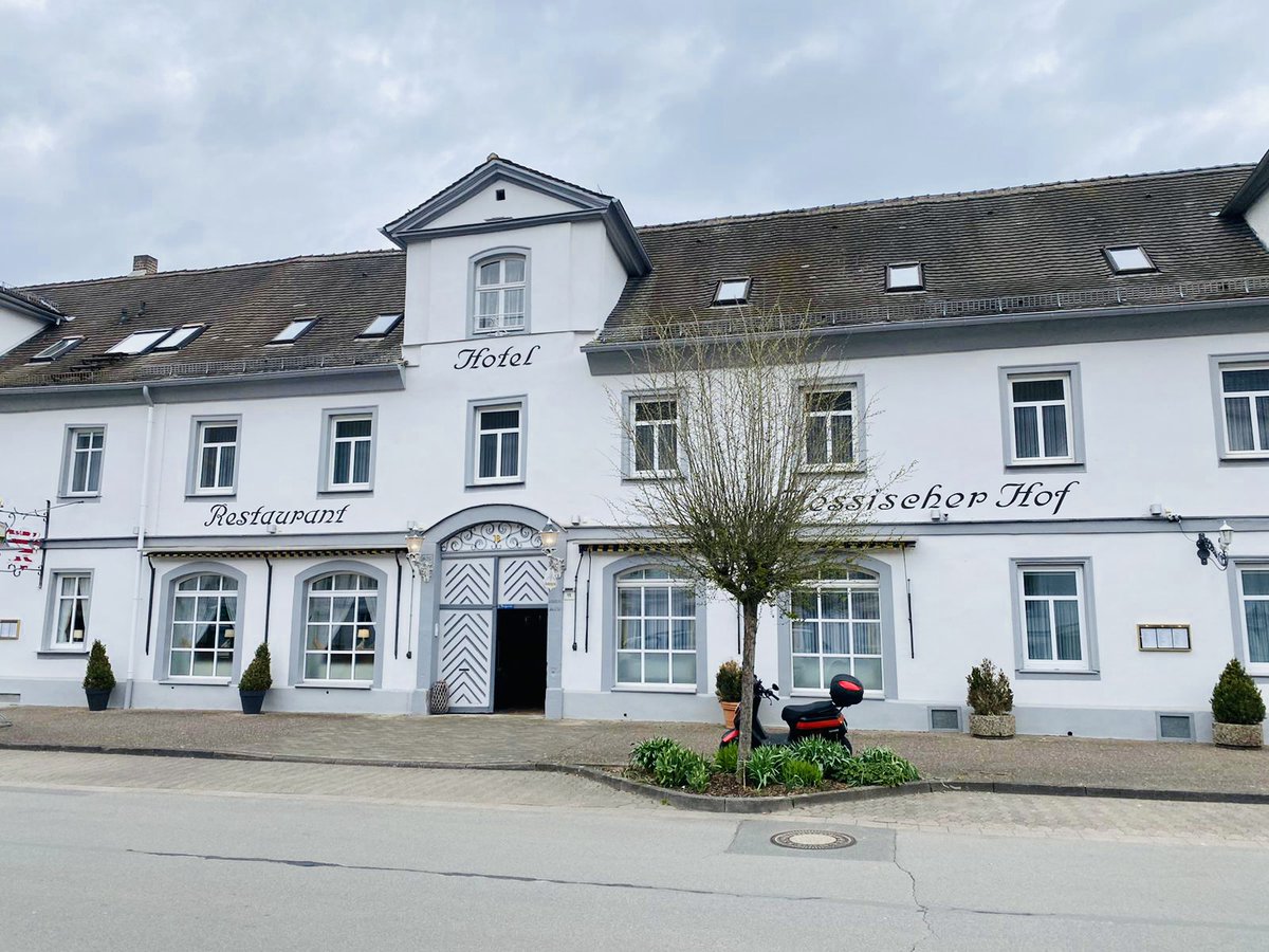 PR4YOU's tweet photo. Hotelsanierung: REBA IMMOBILIEN GmbH saniert 3-Sterne-Hotel Hessischer Hof in Bad Karlshafen in Hessen

https://t.co/GAD8AojkiC
https://t.co/aomQyWfv9h
https://t.co/a0ITjqghty
https://t.co/cFbxhmwCeB
https://t.co/C3jU243QjL

#Hotelsanierung #Hotelrenovierung #REBA #Kassel #hessen https://t.co/um2VzkHdey