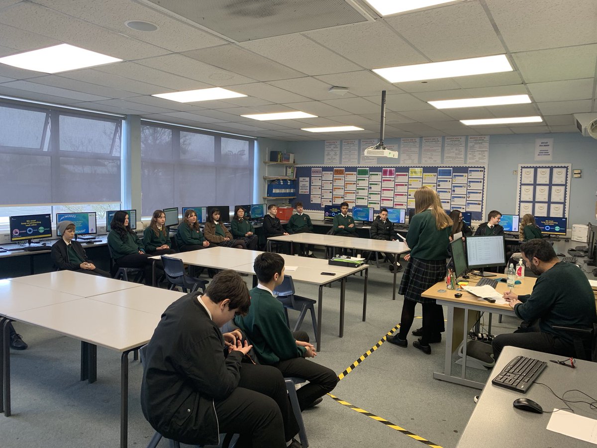 WildernCareers's tweet photo. Year 9 Work Skills Day - Students had the opportunity to experience team building and problem solving activities from a range of our local volunteers! Some even work with @C4Gogglebox star @baasitsiddiqui on a #LetsPitchIT TV programme idea! https://t.co/Z6AKIn6wef