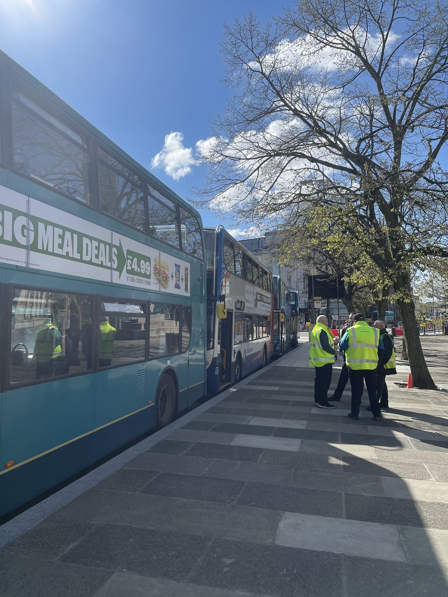 MariaMuggridge's tweet photo. Buses waiting at #commutationrow to take you to @AintreeRaces today, beat the queues on the train @StagecoachMCSL @arrivanorthwest https://t.co/fmgMhg1XWM