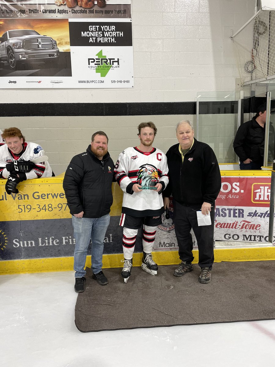 equip_mgr_Ducky's tweet photo. Some Hawks picked up new hardware last night for their efforts this season. Congrats Tyler, Malcolm and Bradley!! https://t.co/Ag9IQtuuyY