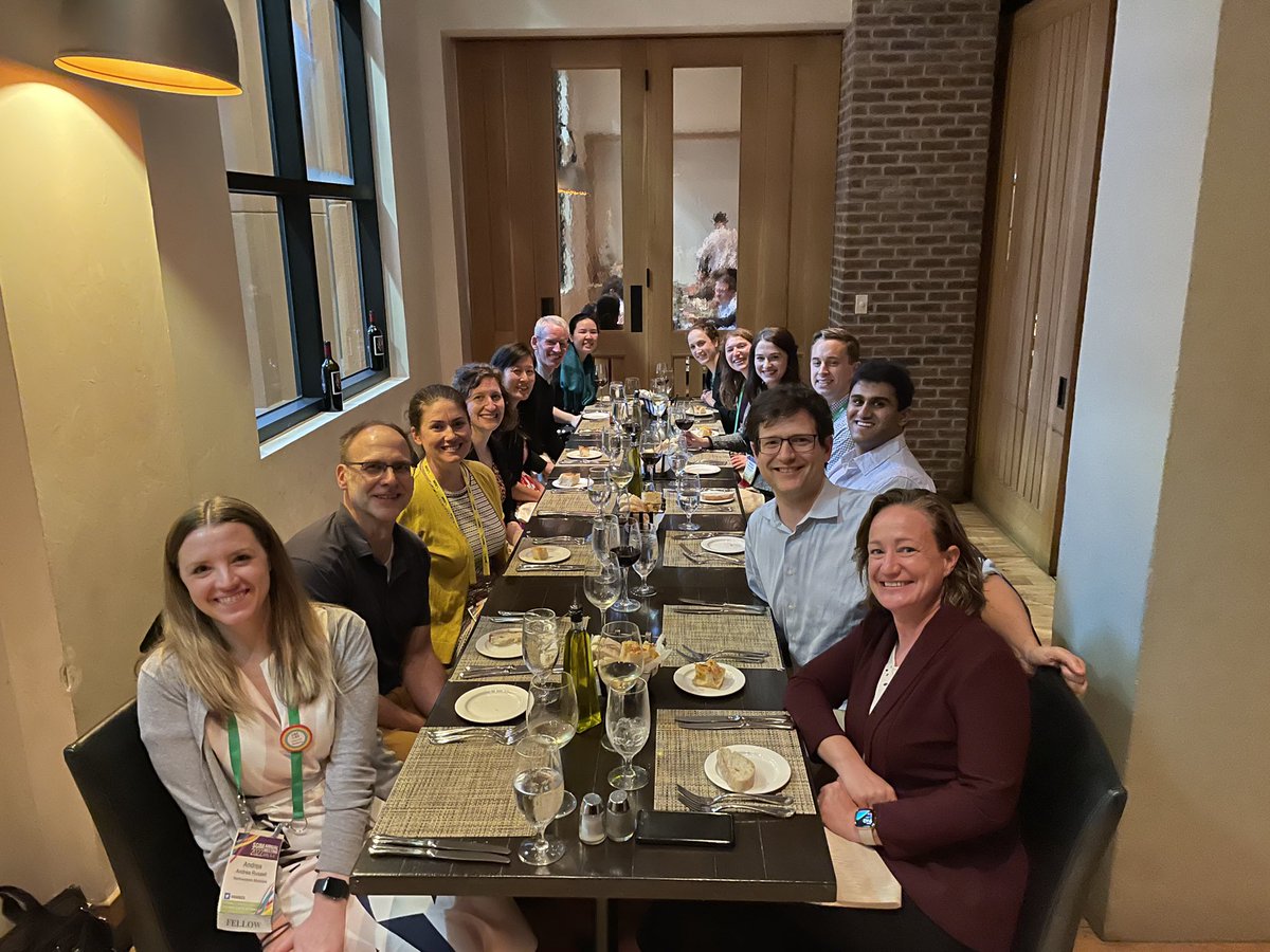 So great to be out last night with the <a href="/NU_IntMed/">NU Internal Medicine</a> GIM crew at <a href="/SocietyGIM/">SGIM</a> #SGIM22!!