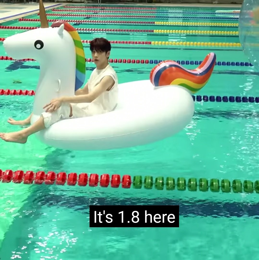 gyuccibeom's tweet photo. soobin's shocked face when he found out the he was in a 1.8m deep zone like SOOBIN YOU ARE 1.86M !! https://t.co/sN4b75a451