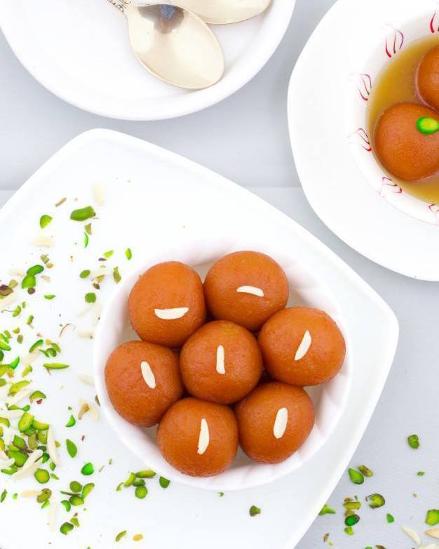 namasteindpl's tweet photo. Zapraszamy Was na nasze desery, a w szczególności na Gulab Jamun, które zastąpi Wam tradycyjnego pączka. 🍮 🍭🍬 Czekamy na Was! Namaste India :) https://t.co/LC89vUly87
☎ +48 22 357 09 39
ul. Nowogrodzka 15, 00-511, Warszawa https://t.co/sLC0S2sdw0