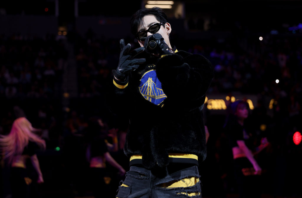 NBATurkiye's tweet photo. #BamBamxGSW https://t.co/Kt14uIy39H