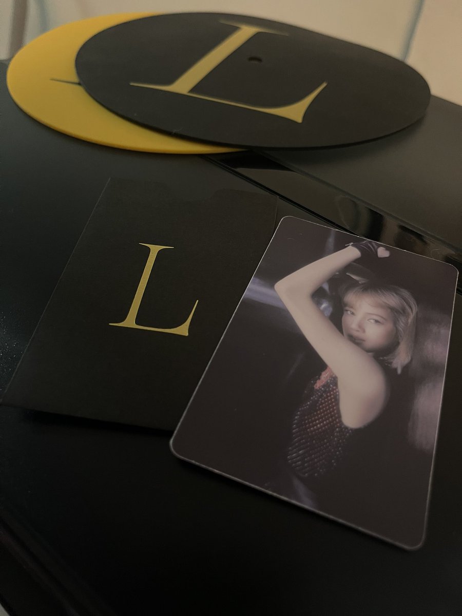 icecoldfire_'s tweet photo. 602 is finally home
#LALISA #LISA #LISARECORDPLAYER @ygofficialblink @BLACKPINK https://t.co/WVE6XINCLB