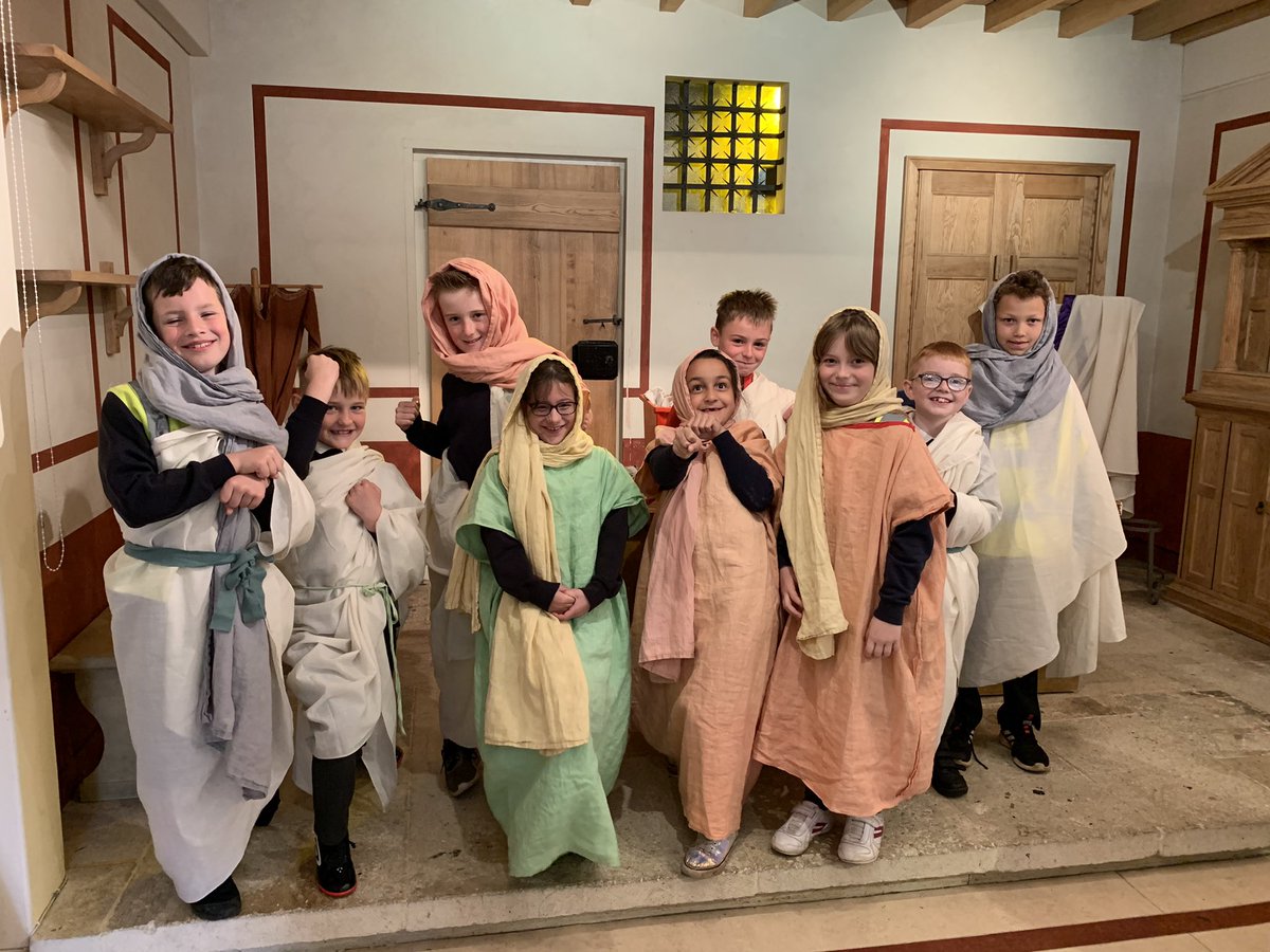 MSNPrimary's tweet photo. Just a few Romans hanging out @theromanbaths #schooltrip https://t.co/4EV7PLA7iF