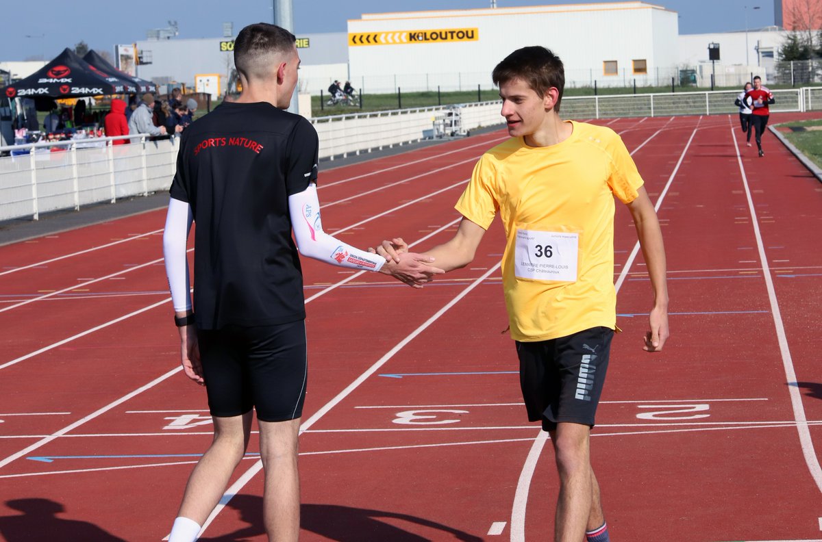 pompiers36's tweet image. #FINAD2022 💪📸 Retour en images sur les épreuves athlétiques et le parcours sportif #PSSP des @pompiers36.
👏 Une cinquantaine d’athlètes sont sélectionnés pour participer à la finale régionale (FINAREG) qui aura lieu à Bourges (18) le 14 mai 2022.
👉 sdis36.org/finad-2022-epr…