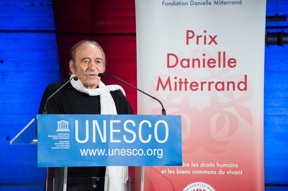 C’est un grand ami de Danielle Mitterrand et de la Fondation qui nous a quittés hier. 
Miguel Angel Estrella, grand pianiste argentin et éternel défenseur des droits humains.
Toutes nos pensées émues vont en direction de sa famille et de ses proches. 
Hasta siempre!