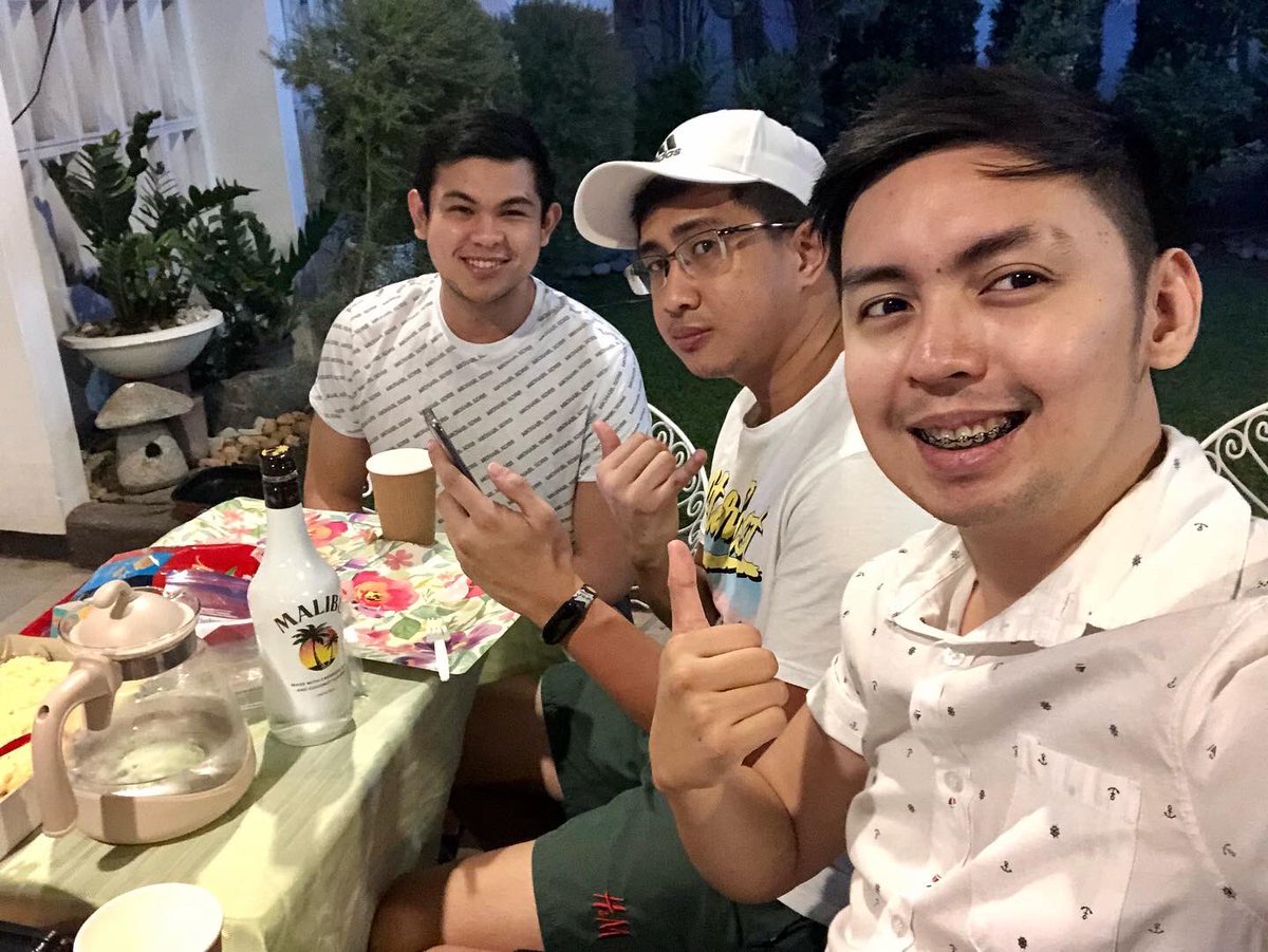 ChizLuiz's tweet photo. Kain https://t.co/w5jqogwzXa