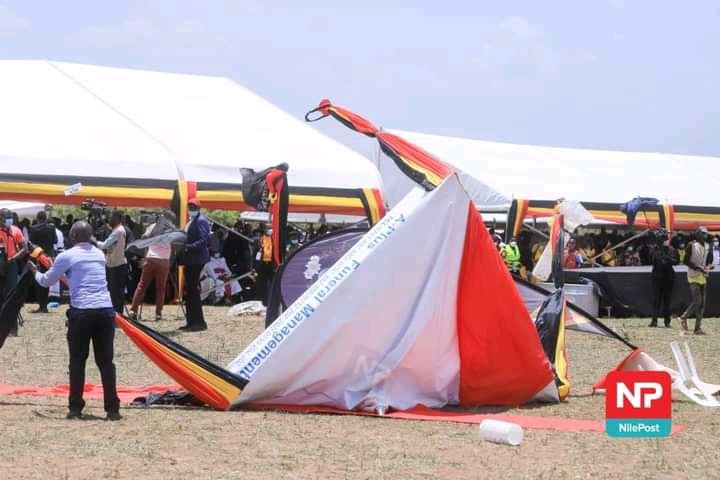 TobbyMoto's tweet photo. Unexpected wind blew off the funeral tent of the late Jacob Oulanyah.

Is there something behind ! https://t.co/80McZzMC6Z