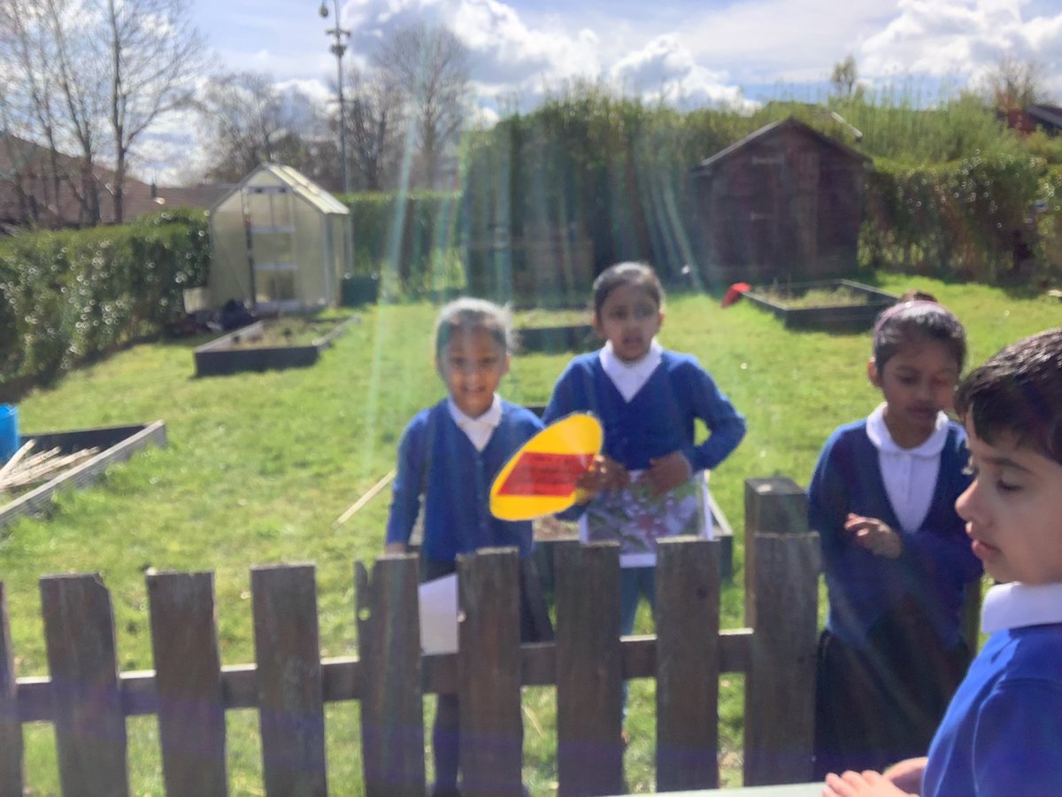 Rowlatts_TMET's tweet photo. Year 1 have followed the clues to find some Easter treasure. What an egg-citing morning! #rmpaRE #rmpaliteracy #curriosity #collaboration https://t.co/m9F8A4a9Gw