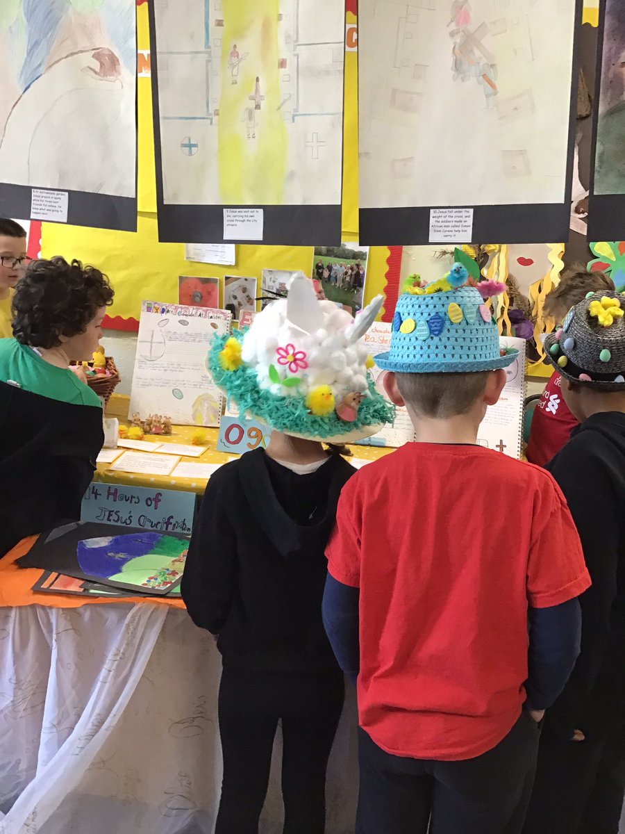 StDavidsCiWPrm's tweet photo. We really enjoyed seeing everyone’s Easter work and Dosbarth Ely are so proud of their display and work 🐥🌟 #stdavidsciwely #stdavidsWorship #stdavidsHumanities #srdavidsAmbitiousCapable https://t.co/w2Ho5XxaIn