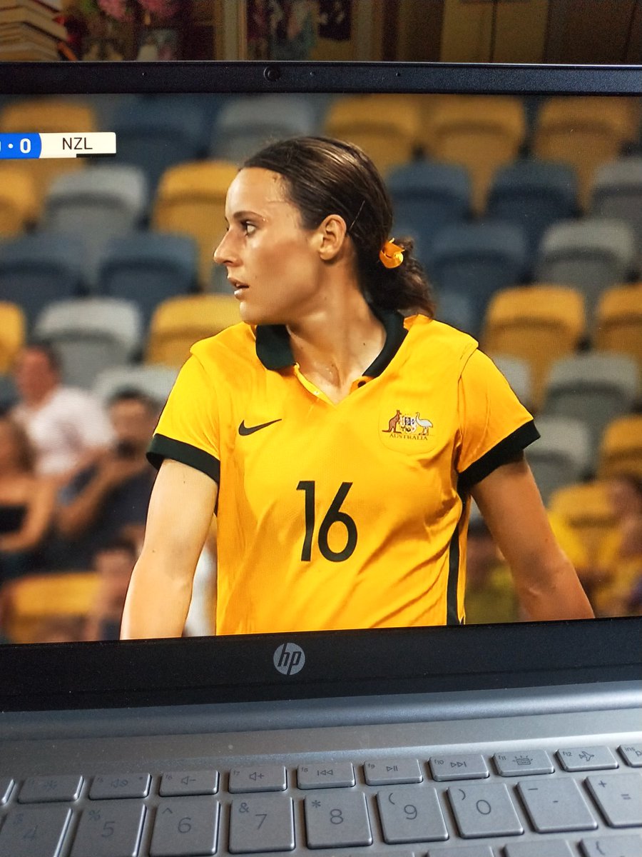 _rainbowsheep__'s tweet photo. Literally obsessed with women's football.
#AUSvNZL #Matildas #FootballFern https://t.co/LfbMQzAzvZ