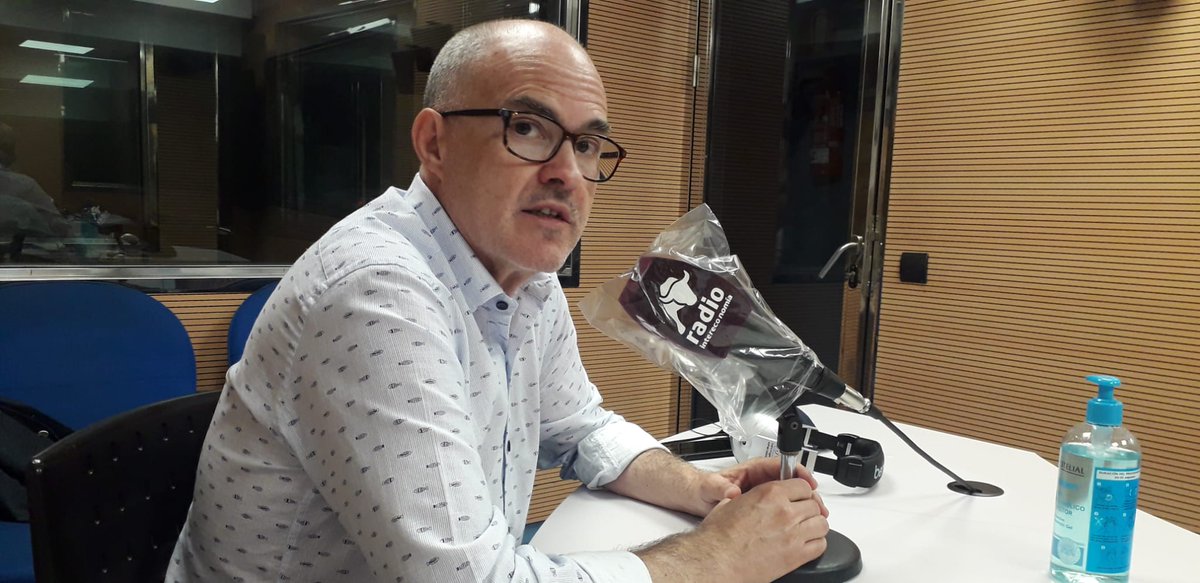 IntercafeRadio's tweet photo. 🎙️#PODCAST Hoy #08Abr con:
▶️@mamen_peris de @CsCValenciana
▶️@fernandoderosa4 del @ppcv
▶️Alberto De Rosa, DG de #CenteneCorp
▶️Álvaro Errazu, dtor de @ESdiarioCV
▶️Francisco Camps, ex pte #GVA
▶️Ramón Ferrer de @Radiocafecinema
#Tempsderadio 👉https://t.co/vLdPAIK221 https://t.co/WyCbdCuYo5