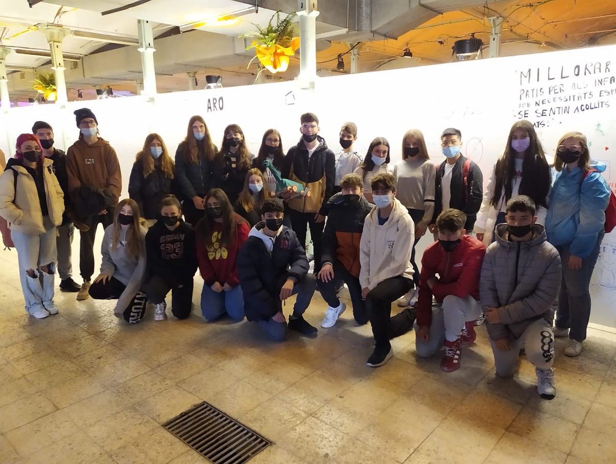 Ins_SerradeNoet's tweet photo. Avui els alumnes de 4t han presentat els seus projectes d’ @upbergueda ! Quina jornada plena d’idees! #upbergueda @adbergueda @ccbergueda #innovacio https://t.co/yavtJp5UHA