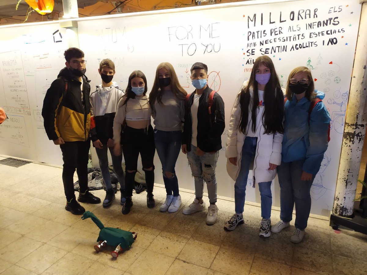 Ins_SerradeNoet's tweet photo. Avui els alumnes de 4t han presentat els seus projectes d’ @upbergueda ! Quina jornada plena d’idees! #upbergueda @adbergueda @ccbergueda #innovacio https://t.co/yavtJp5UHA