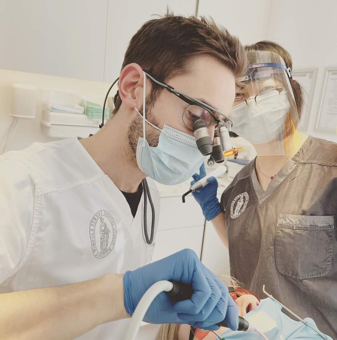 LJCaley's tweet image. Another Happy Customer of our ever popular Kepler Advanced Multi Loupe x3.6 x4.5 x5.5 x6.4! Thank you Dr Raul Costa @wimpolestreetdentalclinic