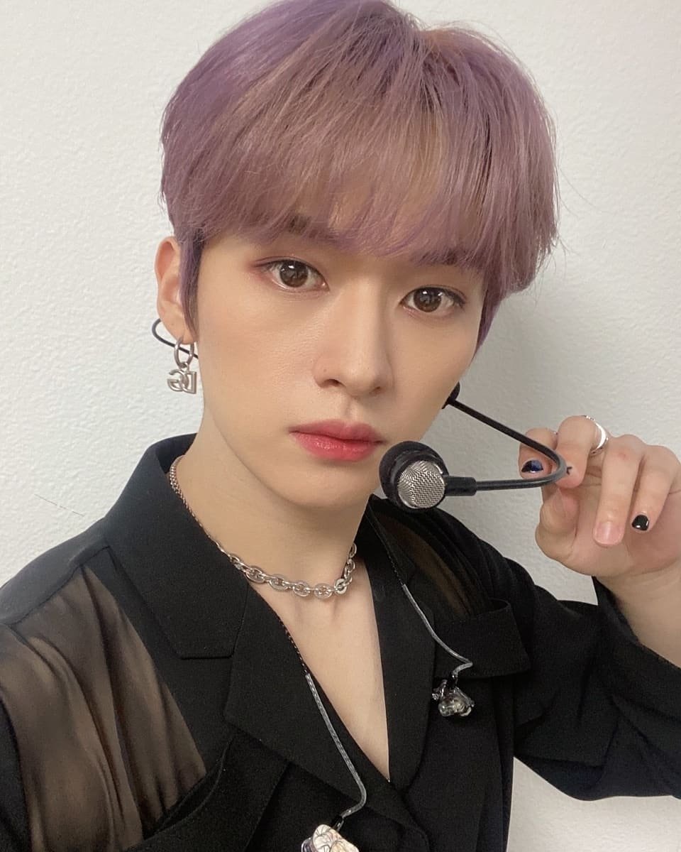 LeeKnowFr's tweet photo. 08.04.2022 | Instagram 

Music Bank 😀😀 
#LeeKnowIsCute 
#LaDernièrePhotoHaha 

©Realstraykids
Trd: C9 &amp; Lee Know France https://t.co/UjfIF9koMQ