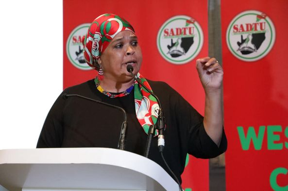 _cosatu's tweet photo. Milnerton: Vice President Education Faseega Solomon outlining voting rules to the delegates #InternalDemocracy #WorkerControl #ClassStruggle #ClassConsciousness #WesternCape #ProvincialConference https://t.co/L3boBTxncX