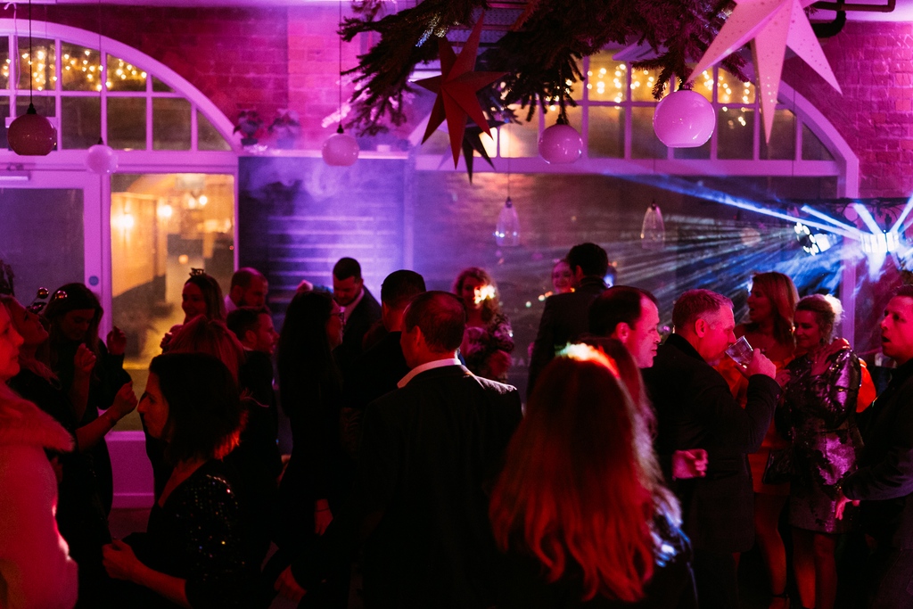 aruleoftum's tweet image. ☀️ Hereford Indie Food presents...⁠
⁠
MAY BANK HOLIDAY!⁠
Music, food, and sun (hopefully) in The Yard on the 1st May '22 from 6 pm.⁠
⁠
🎟️ TICKETS &amp;gt; herefordindiefood.com