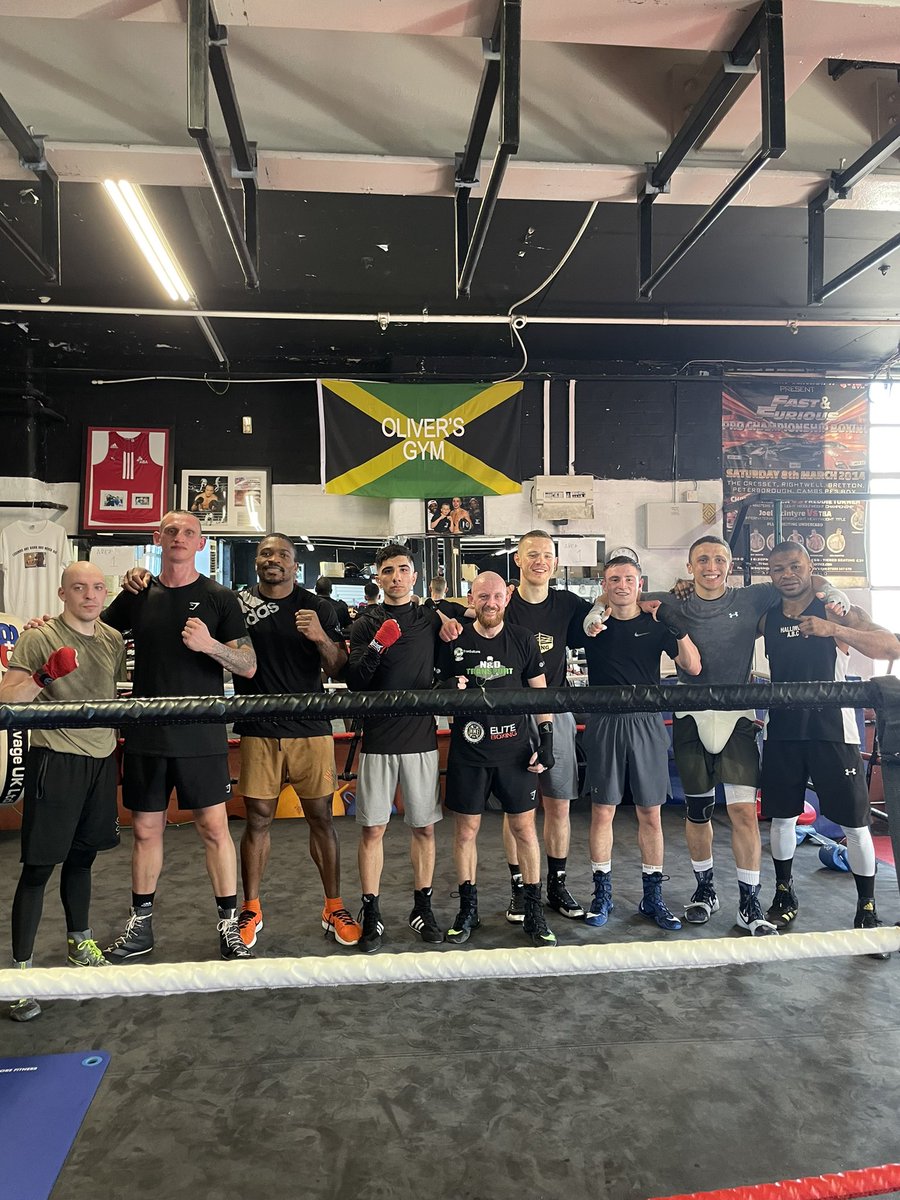 eliteboxer's tweet photo. Some of professional fighters in today aswell as 2 of the amateur team prospects Sahand and josh getting to train alongside talented pros including @JackFlatley_ @mikeyyoung1007 @Marcustom96 @KieMcafee and others!! These guys doing what many talk about BOXING #dontplayboxing https://t.co/wIPYPQJJax