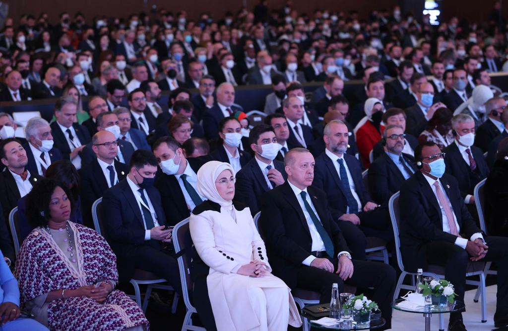 AntalyaDF's tweet photo. Some of the excellent moments from #ADF2022.📸
#RecodingDiplomacy
#MEET4DIPLOMACY https://t.co/8rHhEWFQWo