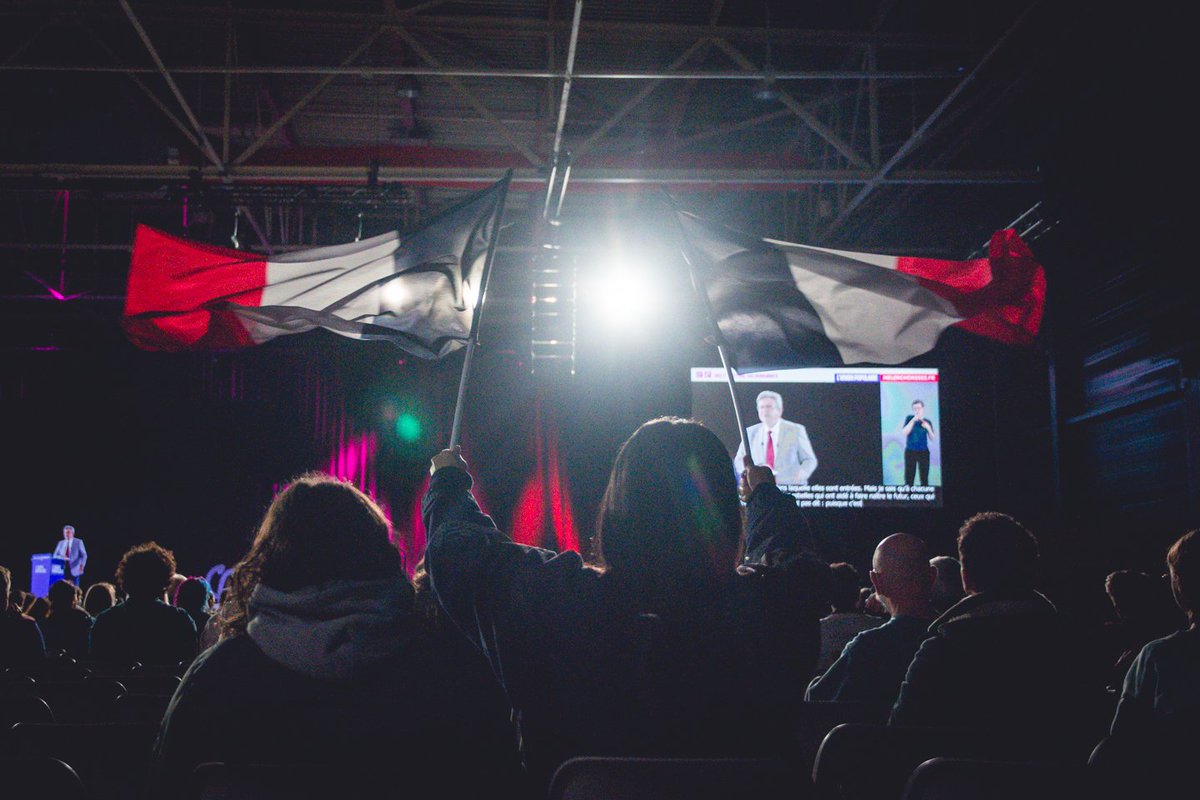 nbxphoto's tweet photo. 📷#Politique - Meeting de @JLMelenchon  a #Metz par Hologramme

Nicolas Billiaux - @StudioHansLucas https://t.co/LfX6aHwNu0