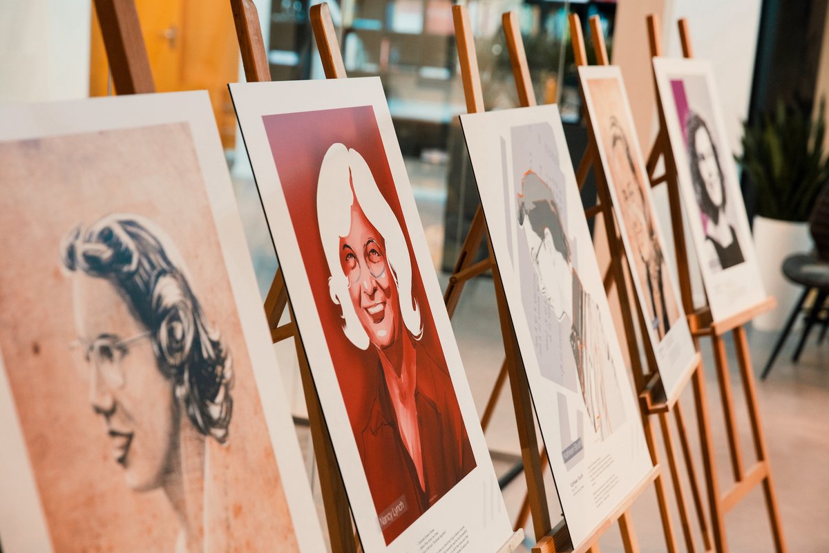 Devhouse Spindle tweet media