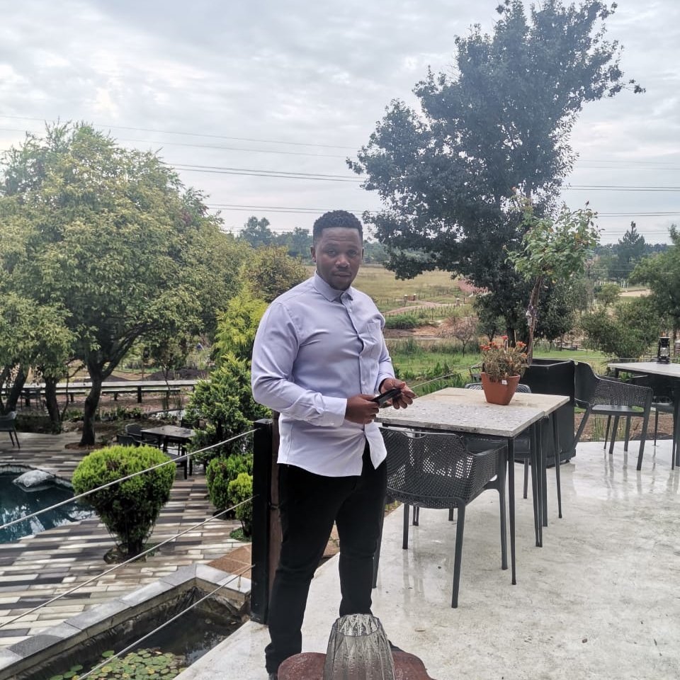 Msidnoza's tweet photo. #NewProfilePic https://t.co/oykFba6uLJ