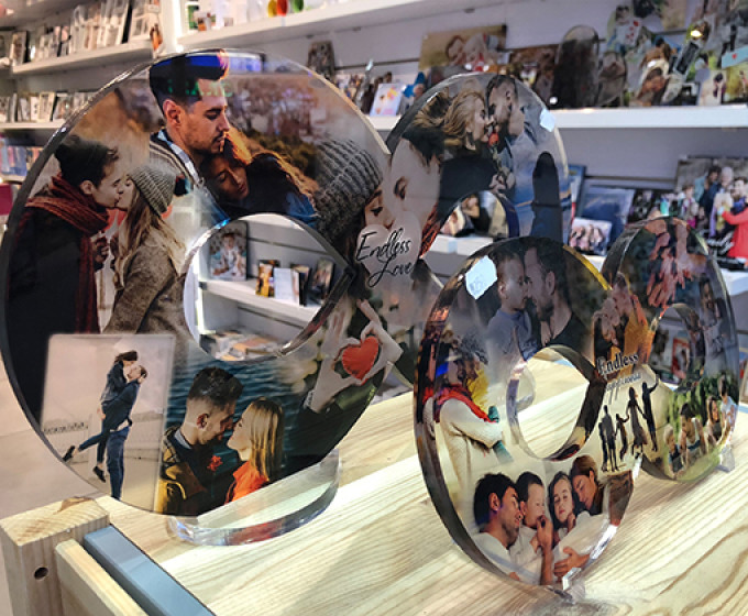 Grupofbmaq's tweet photo. Piense en impresiones sobre carcasas de teléfonos, regalos, productos fotográficos, artículos promocionales XpertJet661UF #CPrintMadrid #CPrintMadrid2022 #textilpublicitario #personalizacion #digitalprinting #digitalprint   https://t.co/wUPzlkLc7Z @MutohEurope https://t.co/XxDTi5NBbH
