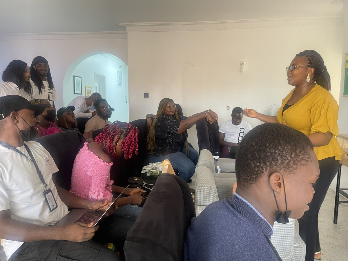 Keturahovio's tweet photo. Demo Day. New app build up soon! ๐
Omolola: making her first ever presentation to our Lagos team with our remote colleagues tuned in on Google meet.
Something is working. We keep going.
@trustDukka @DipFellows
#dukka #dipfellows https://t.co/I60Ja0TGPD