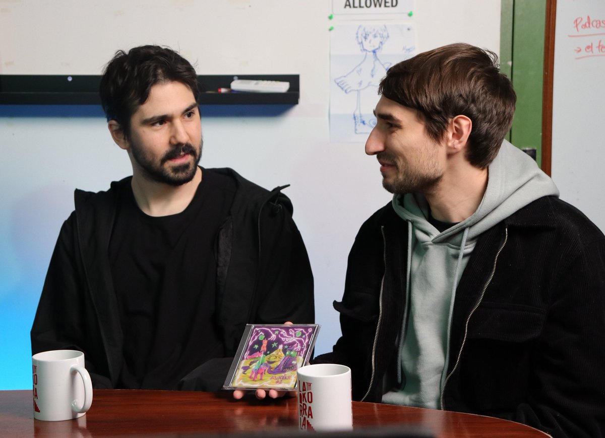 On_lan_party's tweet photo. El otro día con Antton y Ximon☺️🤍 https://t.co/oE0SI2gG56