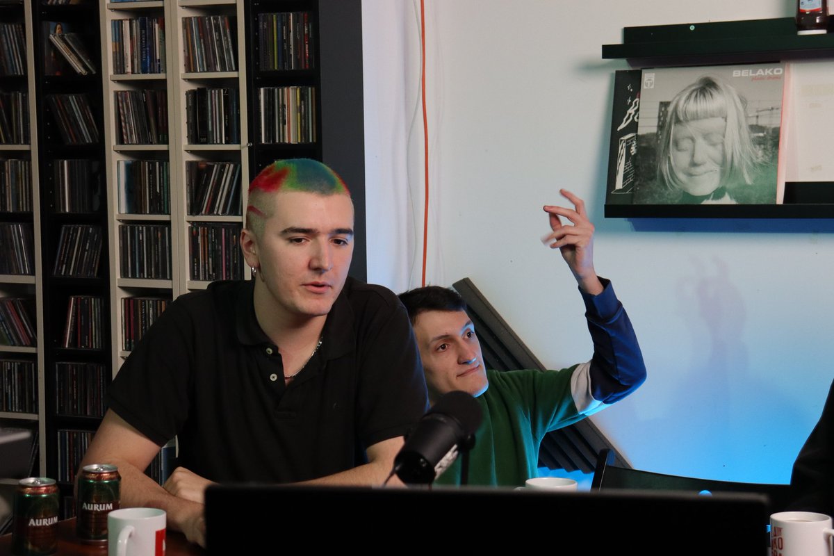 On_lan_party's tweet photo. El otro día con Antton y Ximon☺️🤍 https://t.co/oE0SI2gG56