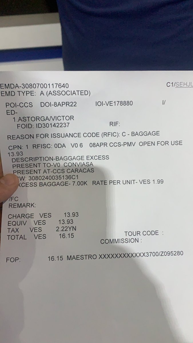 pintumania's tweet photo. @GRecaudacion Buenos días.  CONVIASA en Maiquetia cobra el IVA 16% y no cumple con la correcta emisión de la factura. ME ROBARON A MI Y AL ESTADO EL 16% https://t.co/MyYNviQ2im