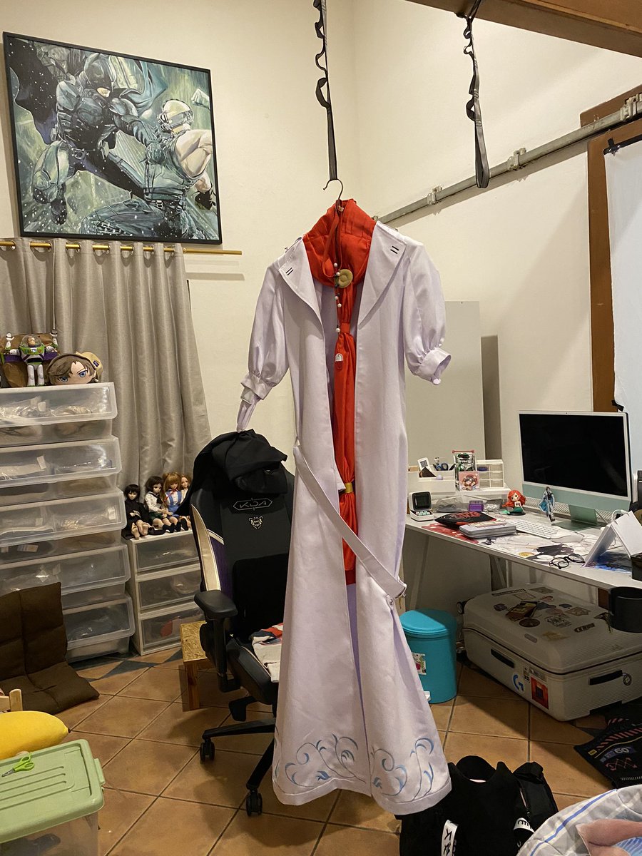 himeshinra's tweet photo. kostum Pharmacist nya @jobtribes
ga ada gantungan baju di kantor atas, jadinya taro di daisy chain buat apparatus akrobat 🤣
#jobtribescosplay #jobtribes $DEP https://t.co/kbkb1Pjza2