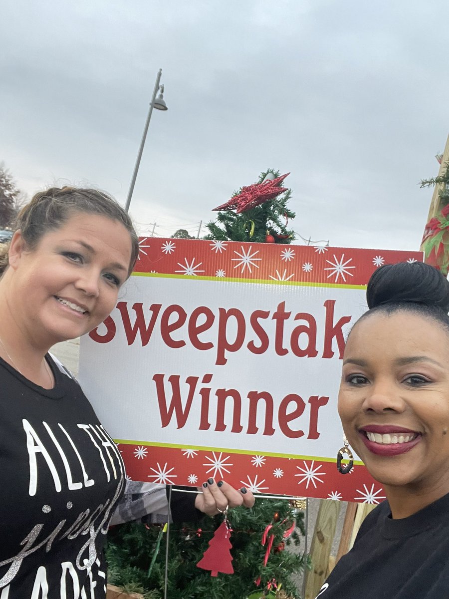 Sharonda Rose-Clark tweet media