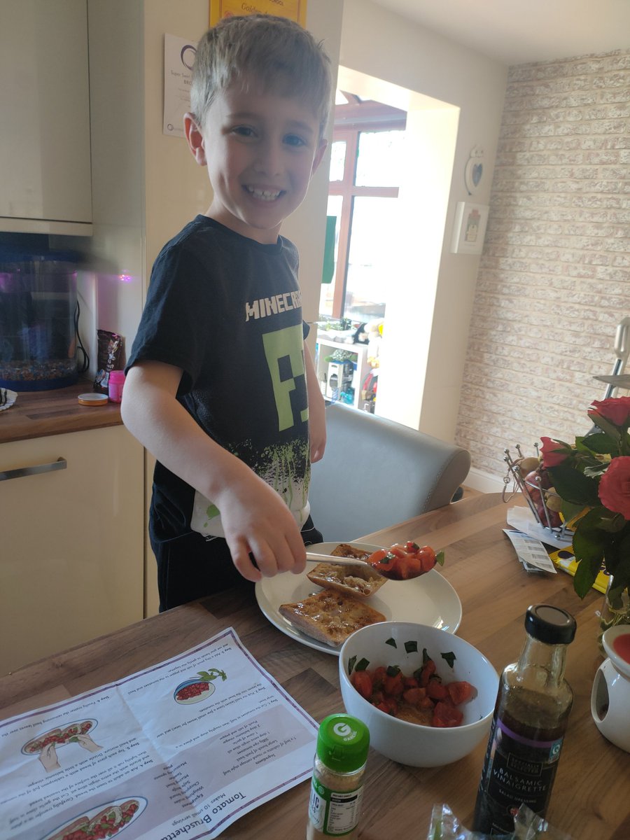 LPSP10's tweet photo. @OPABL_3S kicking off the holidays by making bruschetta .. delicious! @OPA_BL https://t.co/RFKwGaiVS0