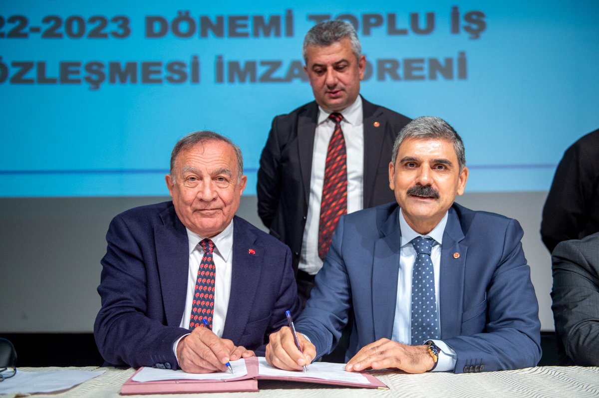 akifakay01's tweet photo. Disk-Genel İş Sendikası ile gerçekleştirdiğimiz Toplu İş Sözleşmemiz işçilerimize hayırlı olsun. 

Emeğin ve emekçinin daima yanındayız. https://t.co/8kvcal7DzJ