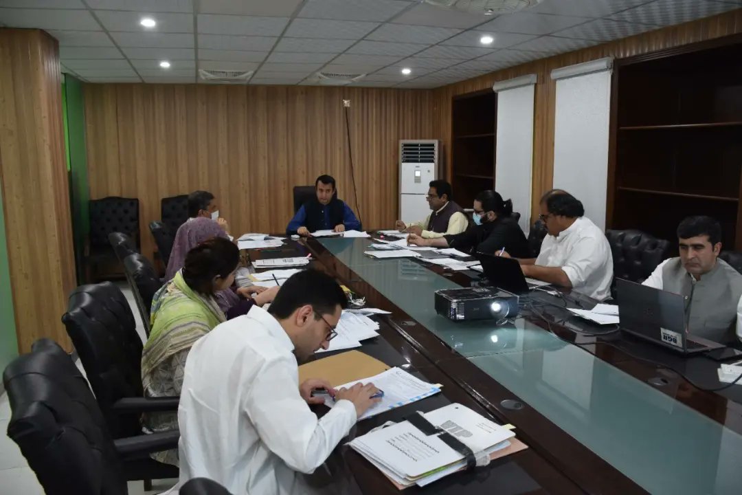 dostkpgovt's tweet image. Under the chairmanship of the secretary of @STITKPGovt Mr. Matiullah Khan, a steering committee meeting was held to track and review the progress of the DoST ADP projects. During meeting, the chair granted approvals for various projects components.

#stitkp #dostkp #science4kp