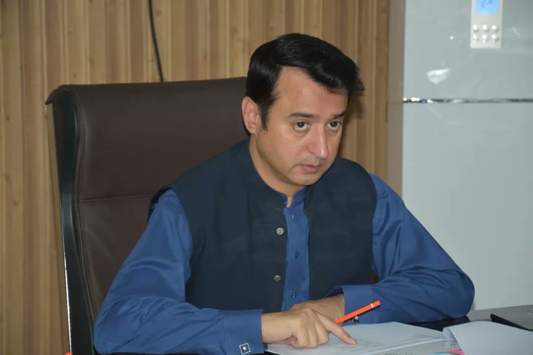 dostkpgovt's tweet image. Under the chairmanship of the secretary of @STITKPGovt Mr. Matiullah Khan, a steering committee meeting was held to track and review the progress of the DoST ADP projects. During meeting, the chair granted approvals for various projects components.

#stitkp #dostkp #science4kp