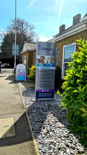 HanoverCare's tweet photo. We are LOVING our new sign outside our Worthing branch! 65 High Street (opp. Waitrose). Come &amp; say hi! Always looking for caring and experienced #SupportWorkers #HealthCareAssistants &amp; #Nurses. Excellent pay rates.  Just pop in or contact us via https://t.co/6J7McyiTMN https://t.co/PTCF7fCSUR